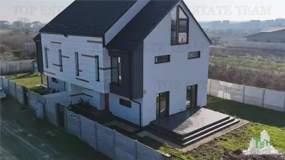 Premium Villa with Photovoltaic Panels, 15 Minutes from Bucharest - Ciorogarla