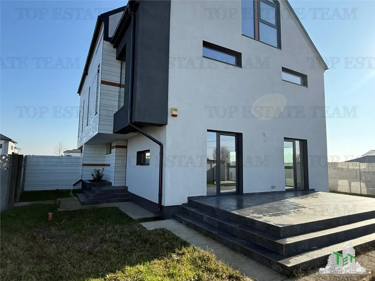 Villa Premium con Paneles Fotovoltaicos a 15 Minutos de la Capital - foto 11