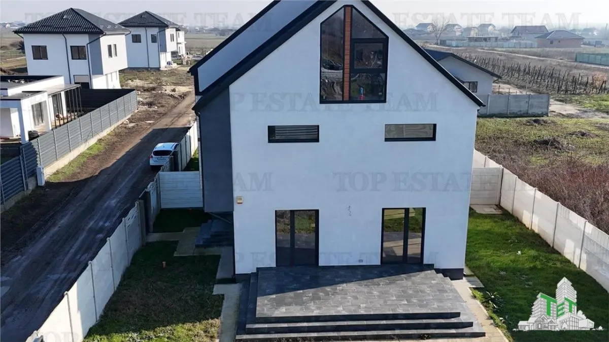 Villa Premium con Paneles Fotovoltaicos a 15 Minutos de la Capital - foto 19