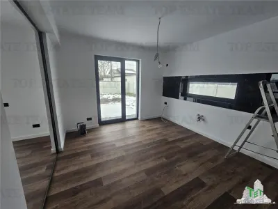 Villa Premium con Paneles Fotovoltaicos a 15 Minutos de la Capital - foto 4