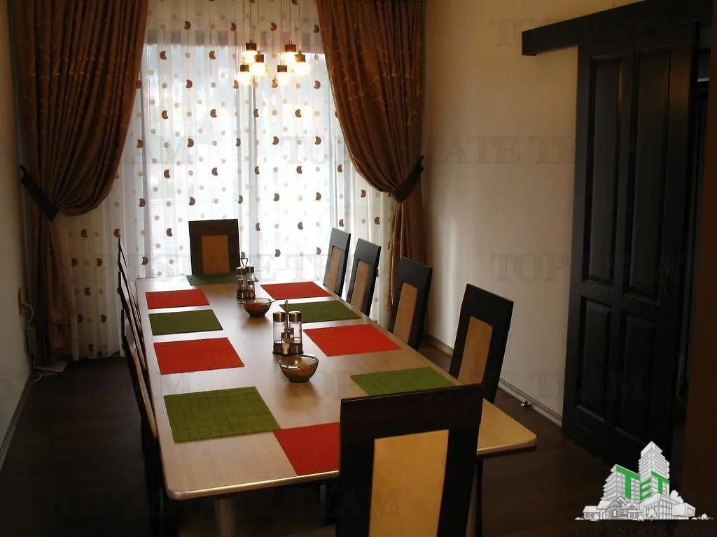 9-Bedroom Villa with Land in Predeal - foto 2