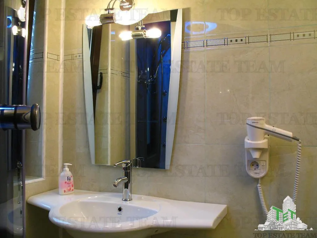 9-Bedroom Villa with Land in Predeal - foto 6