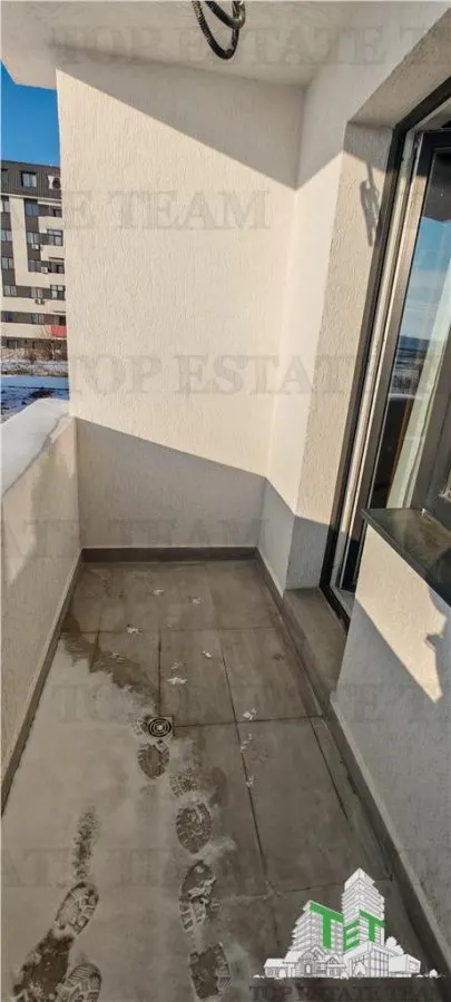 2-Bedroom Apartment with Premium Finishes and Full Utilities in Militari Residence - foto 16