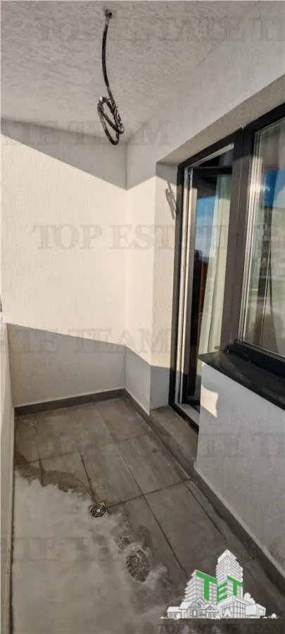 2-Bedroom Apartment with Premium Finishes and Full Utilities in Militari Residence - foto 17