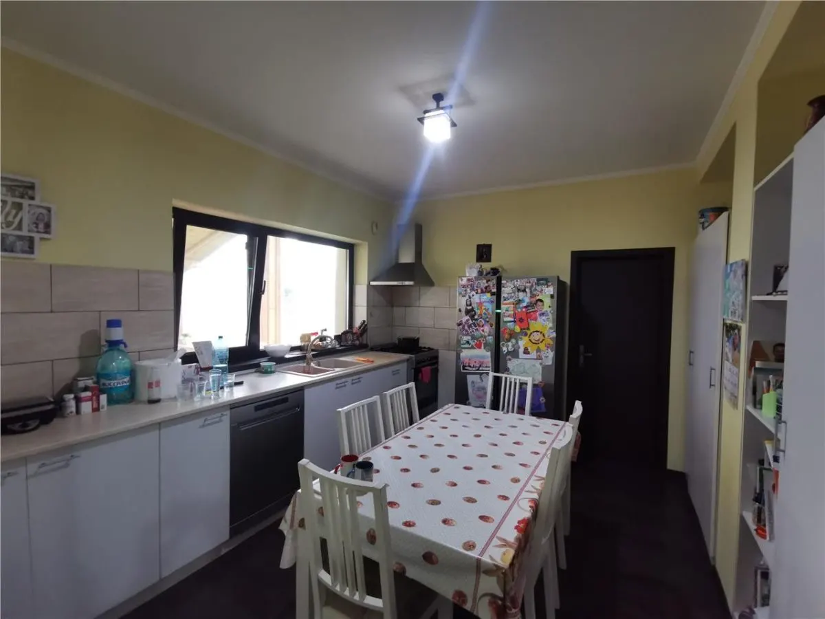 For Sale: 5-Bedroom Duplex Villa, Owner-Built, Chiajna - foto 10