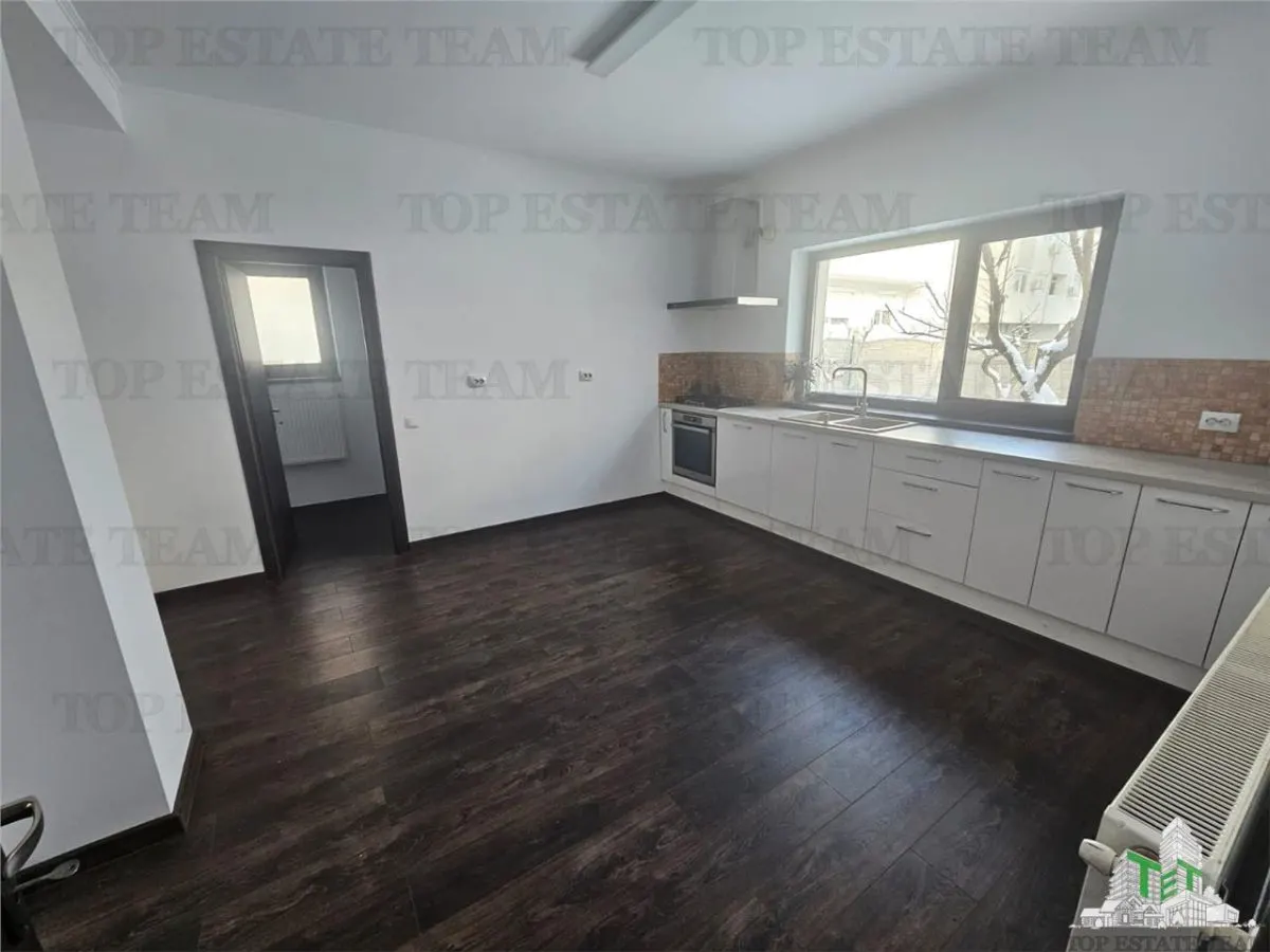 To Let: 5-Bedroom Unfurnished Villa in Chiajna - foto 2