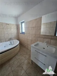To Let: 5-Bedroom Unfurnished Villa in Chiajna - foto 13