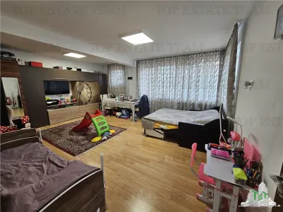 Villa Individual, 5 Dormitorios + Sótano, Centro Domnesti - foto 2