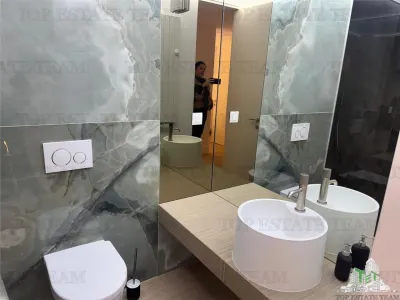 Apartamento de 3 Dormitorios Cortina 126 con Plaza de Aparcamiento - foto 8