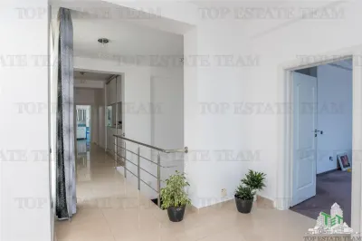 5-Bedroom Villa, Pasarea, Branesti with Swimming Pool - foto 25