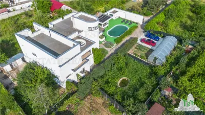 5-Bedroom Villa, Pasarea, Branesti with Swimming Pool - foto 7