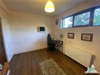 Spacious Villa with 3 Apartments in Fundeni Dobroiesti - foto 8