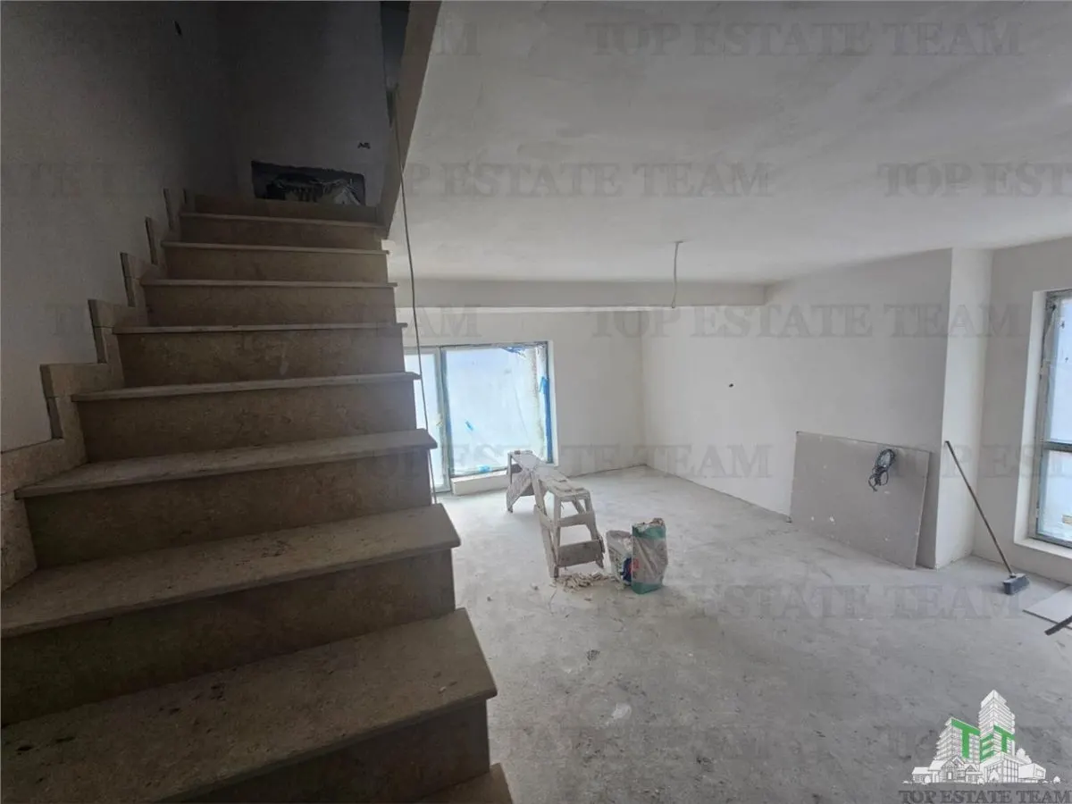 4-Bedroom Villa with Insulated Loft in Prelungirea Ghencea - foto 2