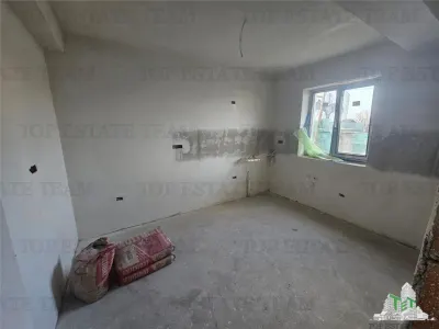 4-Bedroom Villa with Insulated Loft in Prelungirea Ghencea - foto 9