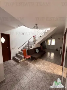 Villa Independiente con Terreno de 1.300 m² en Corbeanca - Zona Petresti - foto 9