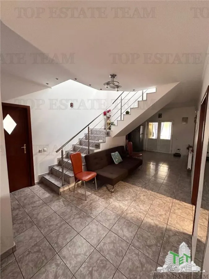 Villa Independiente con Terreno de 1.300 m² en Corbeanca - Zona Petresti - foto 9