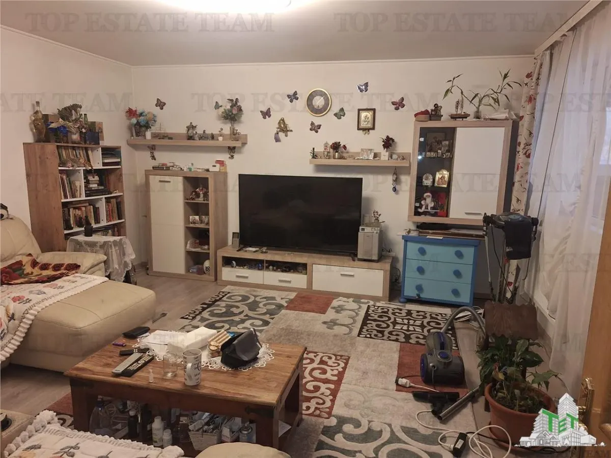 Villa Dúplex Moderna con Terreno de 182 m² en Colentina, Calle Tranquila - foto 1