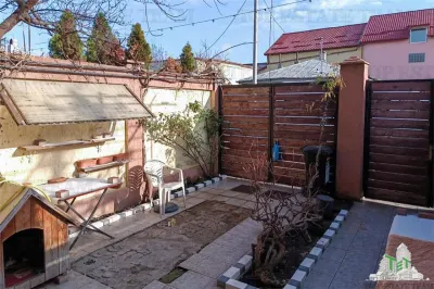 Two-Bedroom Apartment, Titan – Private Courtyard 37sqm in Villa - foto 4