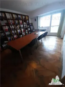 Piata Unirii – Direct Metro Access, 2-Bedroom Apartment with Parking - foto 11