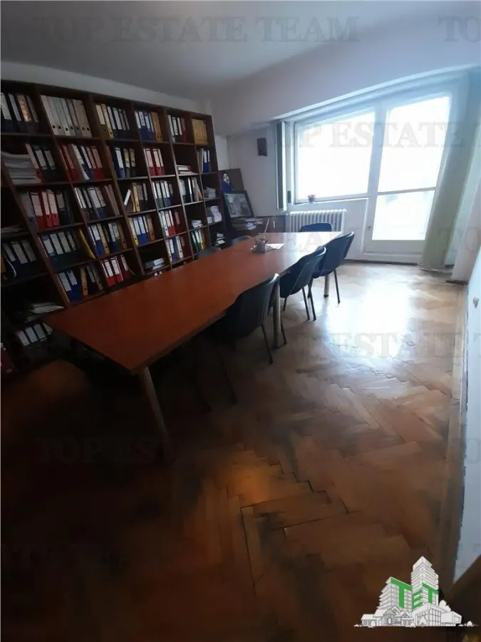 Piata Unirii – Direct Metro Access, 2-Bedroom Apartment with Parking - foto 11