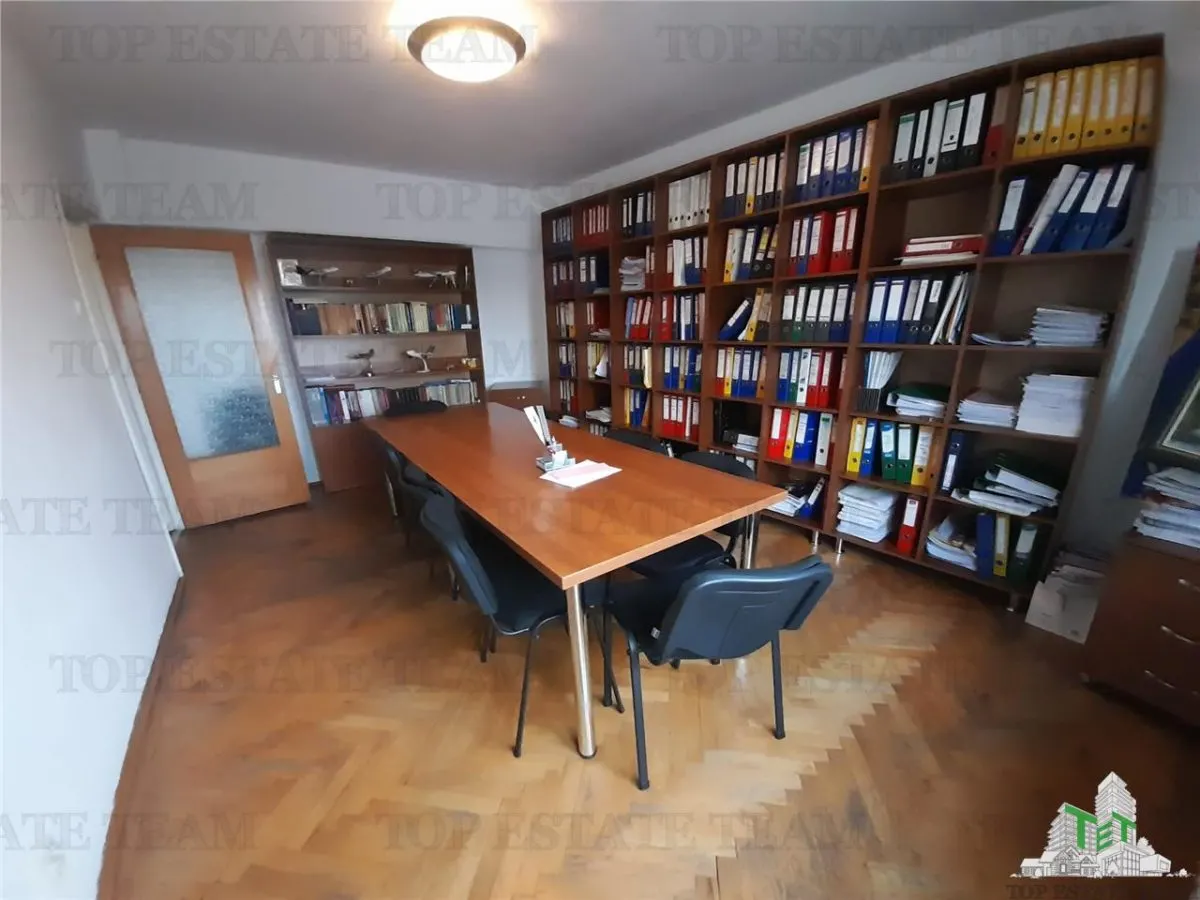 Piata Unirii – Direct Metro Access, 2-Bedroom Apartment with Parking - foto 14