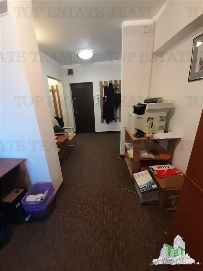 Piata Unirii – Direct Metro Access, 2-Bedroom Apartment with Parking - foto 8
