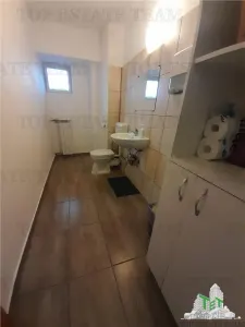 Piata Unirii – Direct Metro Access, 2-Bedroom Apartment with Parking - foto 9
