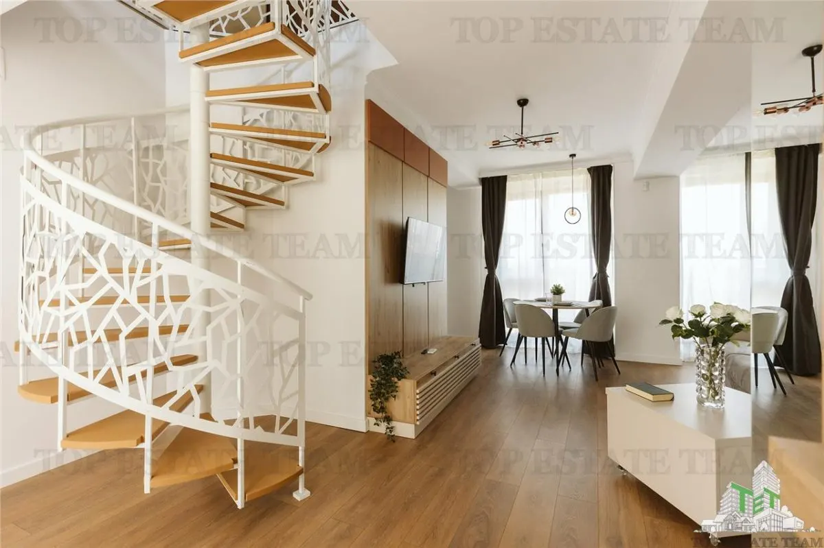 Exclusivo Dúplex Ático de 2 Dormitorios con Terraza de 100 m² - foto 1