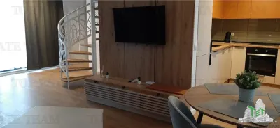Exclusivo Dúplex Ático de 2 Dormitorios con Terraza de 100 m² - foto 4