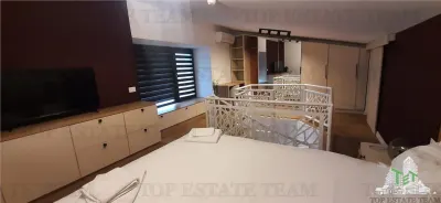 Exclusivo Dúplex Ático de 2 Dormitorios con Terraza de 100 m² - foto 10