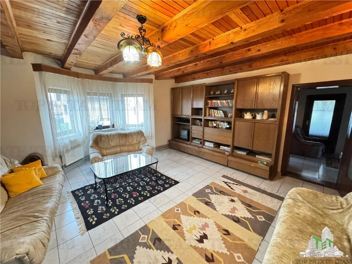 Villa for Sale in Branistea, 2,665 sqm Plot - foto 13
