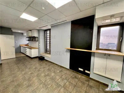Espacio de Oficinas Premium en Alquiler con Vistas Panorámicas en Sector 6 - foto 8