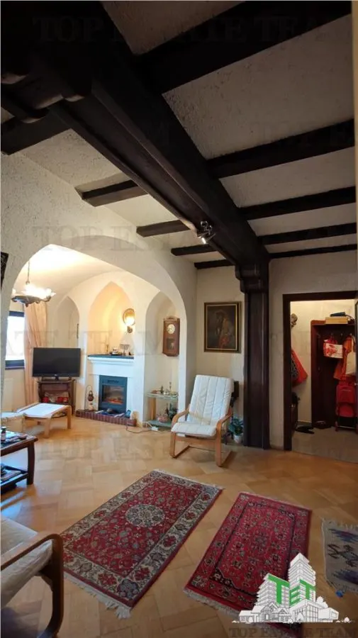 3-Bedroom Apartment, Ultra-Central Sector 2 with Private Lift Access - foto 2