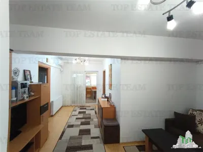 Charmant Appartement 3 Chambres avec Balcon et Parking, 63m² - Secteur 6 - foto 2