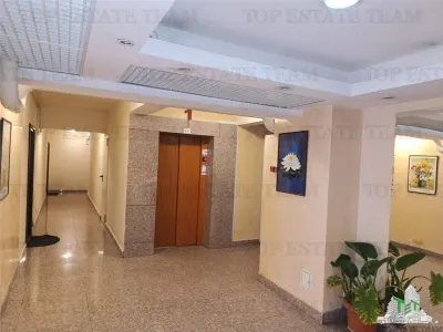Charmant Appartement 3 Chambres avec Balcon et Parking, 63m² - Secteur 6 - foto 18