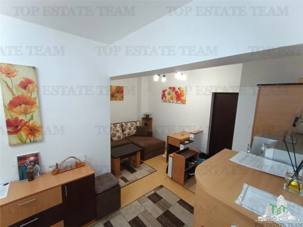 Charmant Appartement 3 Chambres avec Balcon et Parking, 63m² - Secteur 6 - foto 3