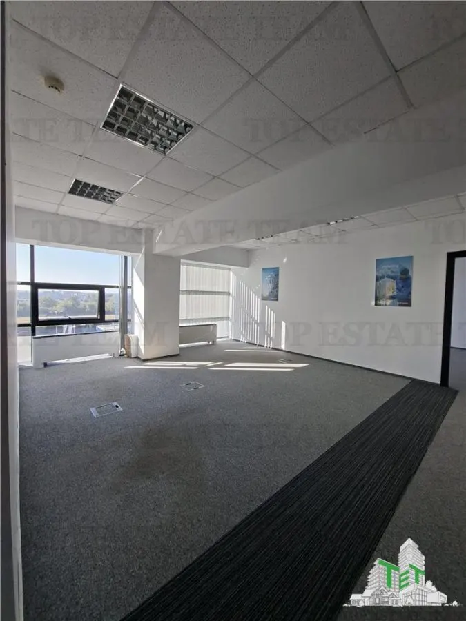 Espace Bureau de 110 m² à Otopeni, Proche de l'Aéroport - foto 4