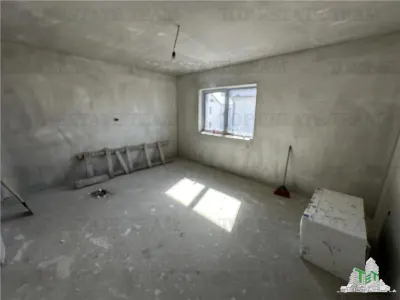 Charming Modern 4-Bedroom Villa with Generous Courtyard, Bragadiru - foto 8