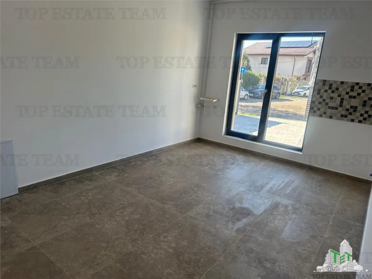 Spacious Single-Storey Villa with Garage and 4 Bedrooms, Bragadiru - foto 8