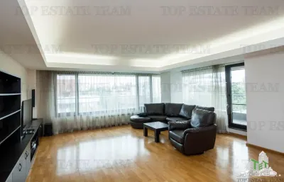 Espace Bureaux Moderne 177 m² à Primaverii - Bucuresti
