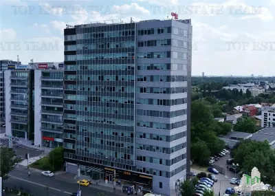 Espacio de Oficinas Moderno de 372 m² en Floreasca, Bucarest - foto 8