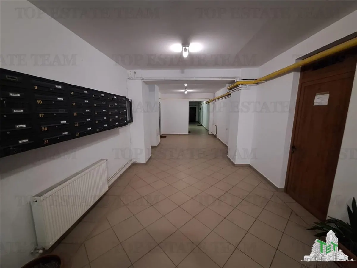 3-Bedroom Apartment - Central Brăila - For Sale - foto 15