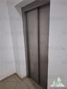 3-Bedroom Apartment - Central Brăila - For Sale - foto 16