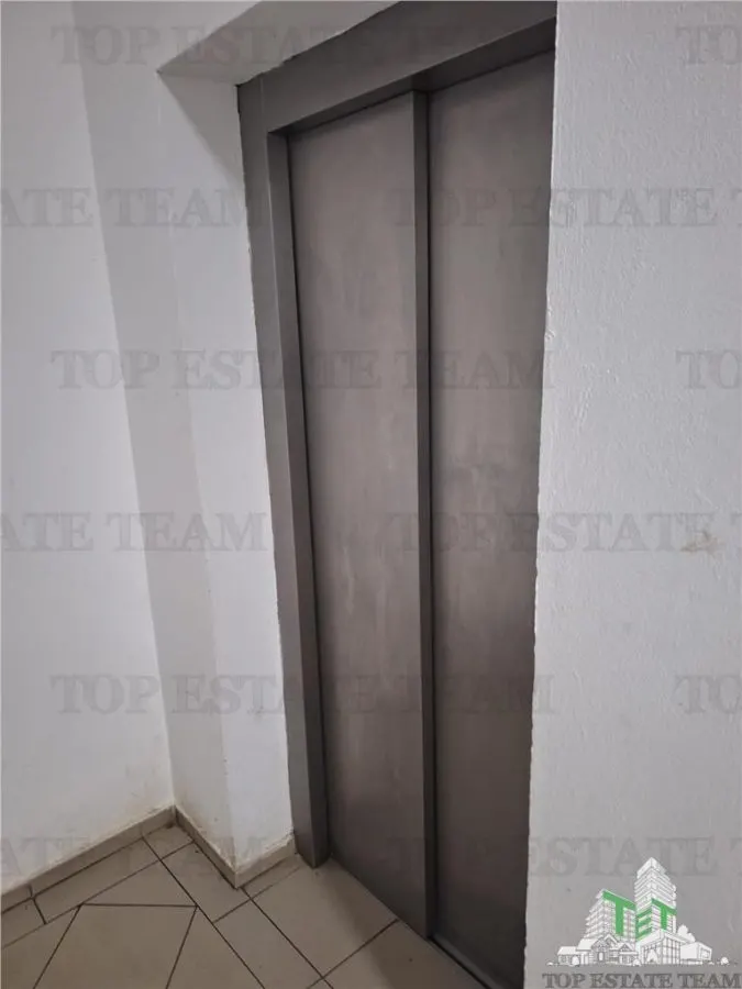 3-Bedroom Apartment - Central Brăila - For Sale - foto 16