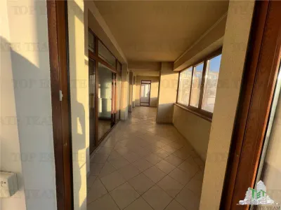 3-Bedroom Apartment - Central Brăila - For Sale - foto 9
