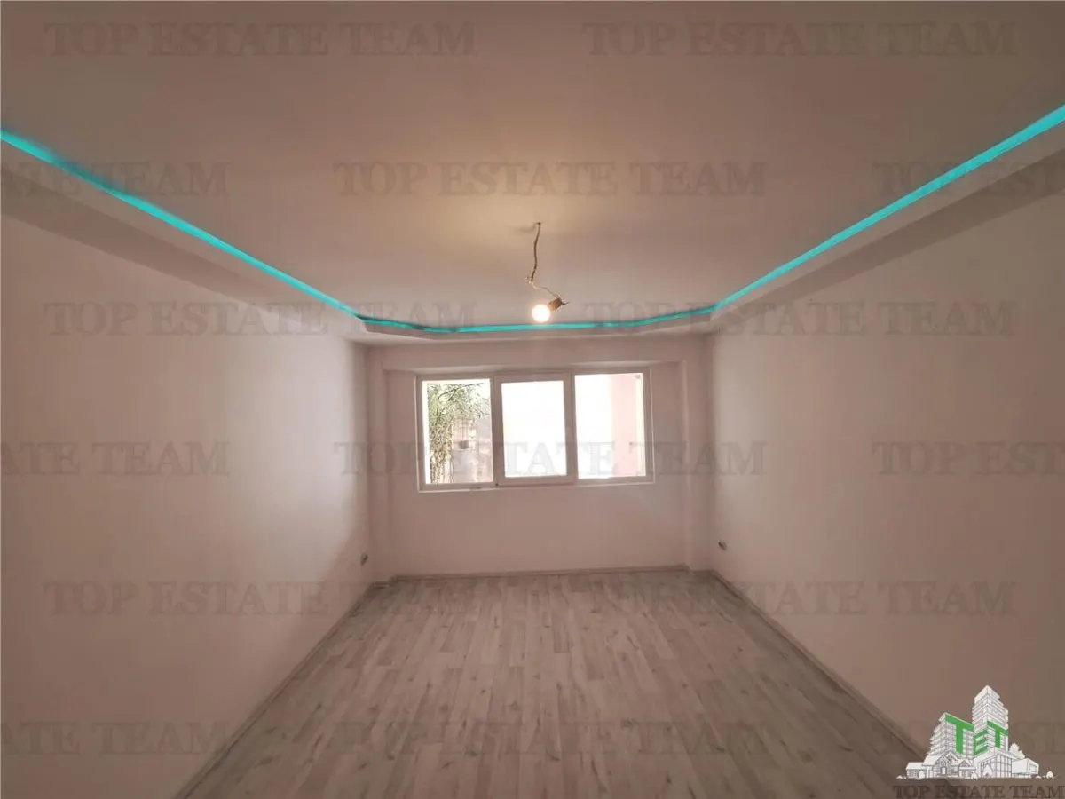 Elegant 4-Bedroom Apartment for Sale in Braila - foto 2