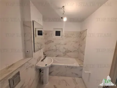 Elegant 4-Bedroom Apartment for Sale in Braila - foto 13