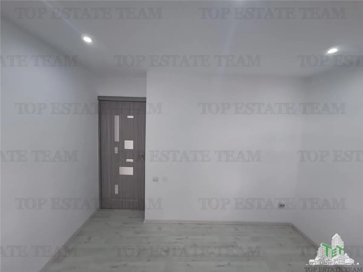 Elegant 4-Bedroom Apartment for Sale in Braila - foto 9