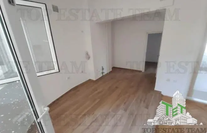 Apartamento de 3 Dormitorios en Venta, Zona Armeneasca - foto 13
