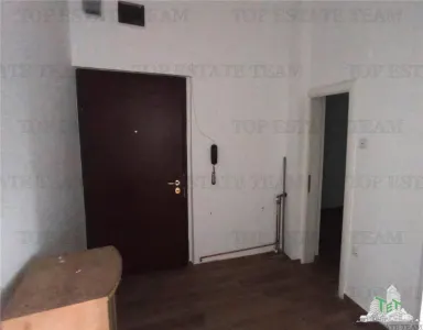 Apartamento de 3 Dormitorios en Venta, Zona Armeneasca - foto 15